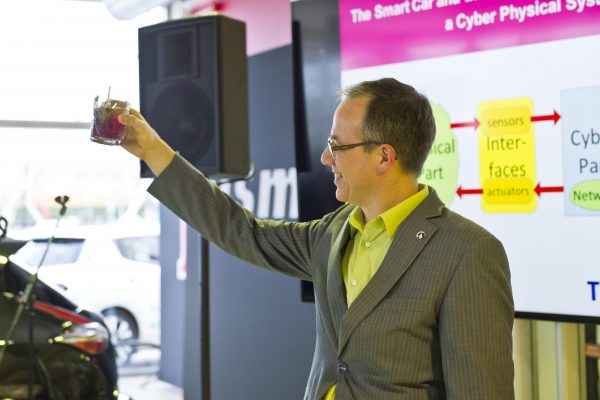 Proost op de Nissan Electric Club!